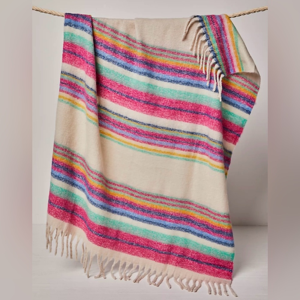 Free‎ People Ivory Multi Fringe Throw